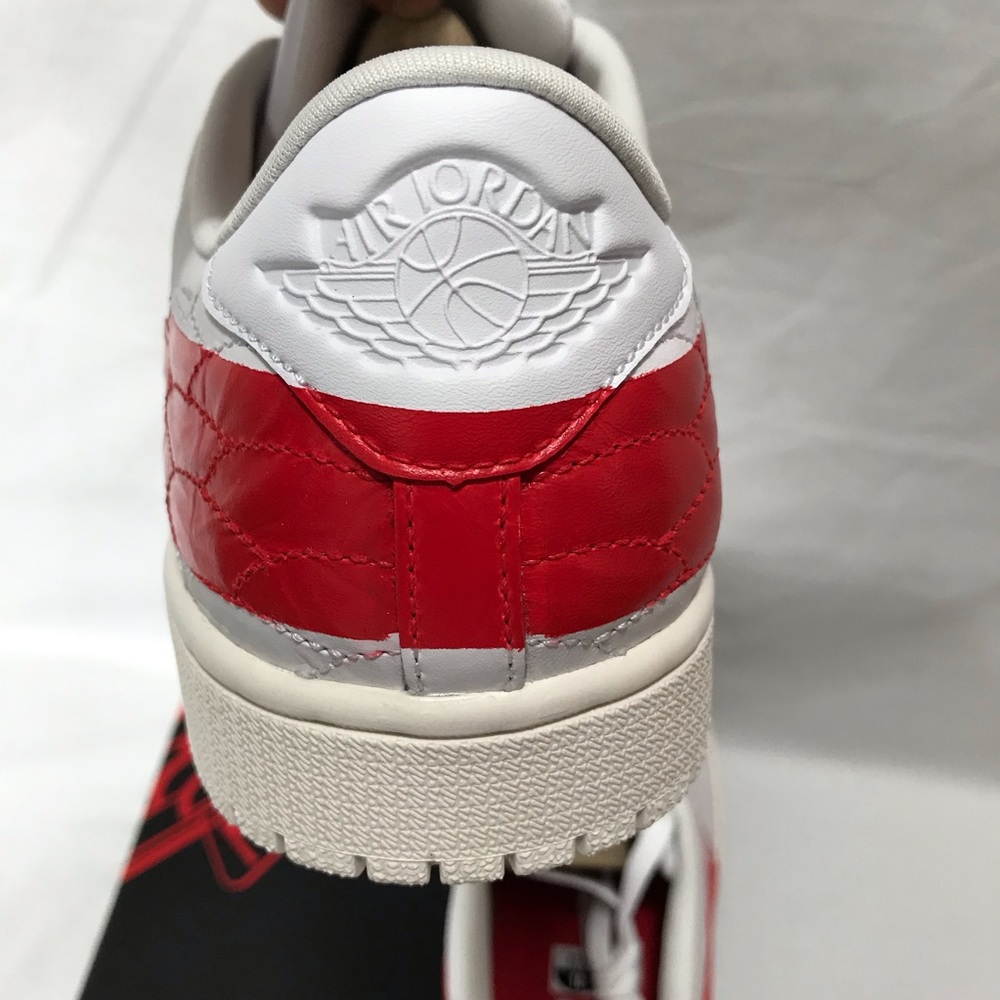 Jordan 1 Centre Court White University Red Size 10 - Picture 11 of 12